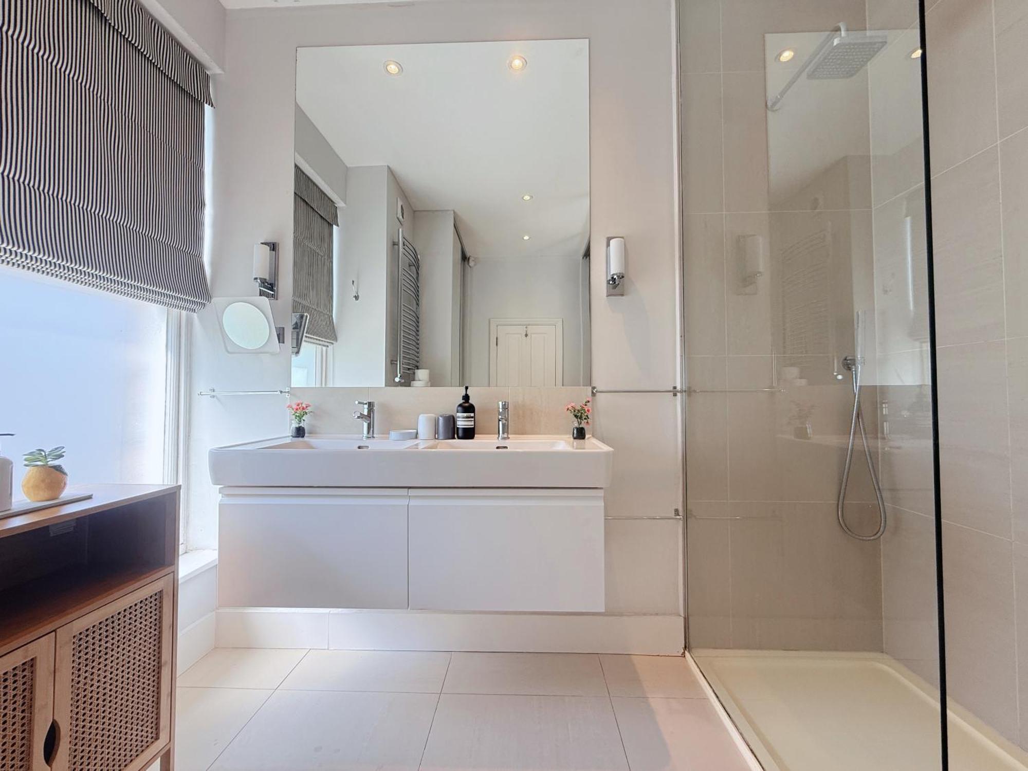 Spacious And Cosy 3Brs 5F House In Heart Of London Exterior photo
